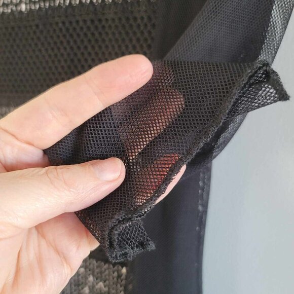 Cleo Petites Black and white mesh evening dress. Like new condition - Picture 9 of 12